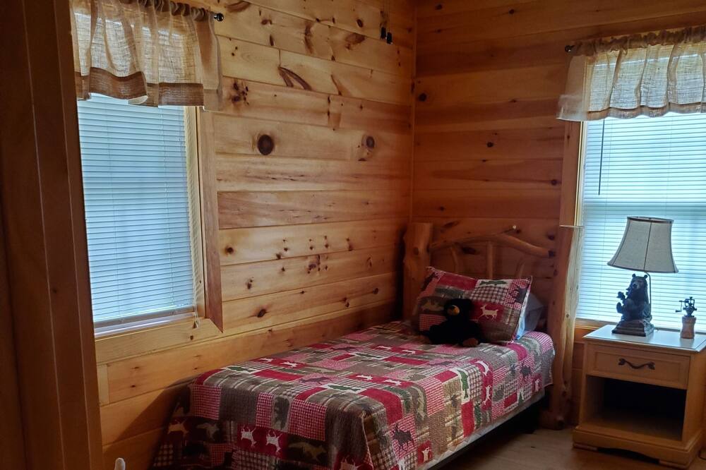 Photo of Bedroom in Knoxville