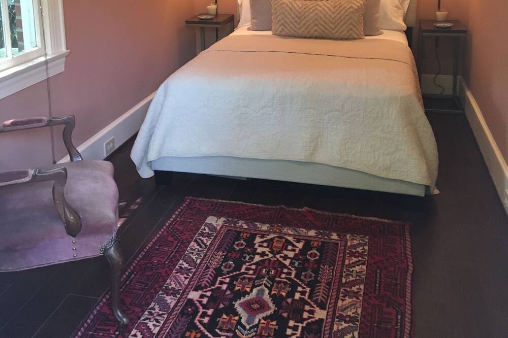 Photo of Bedroom in Hartsville