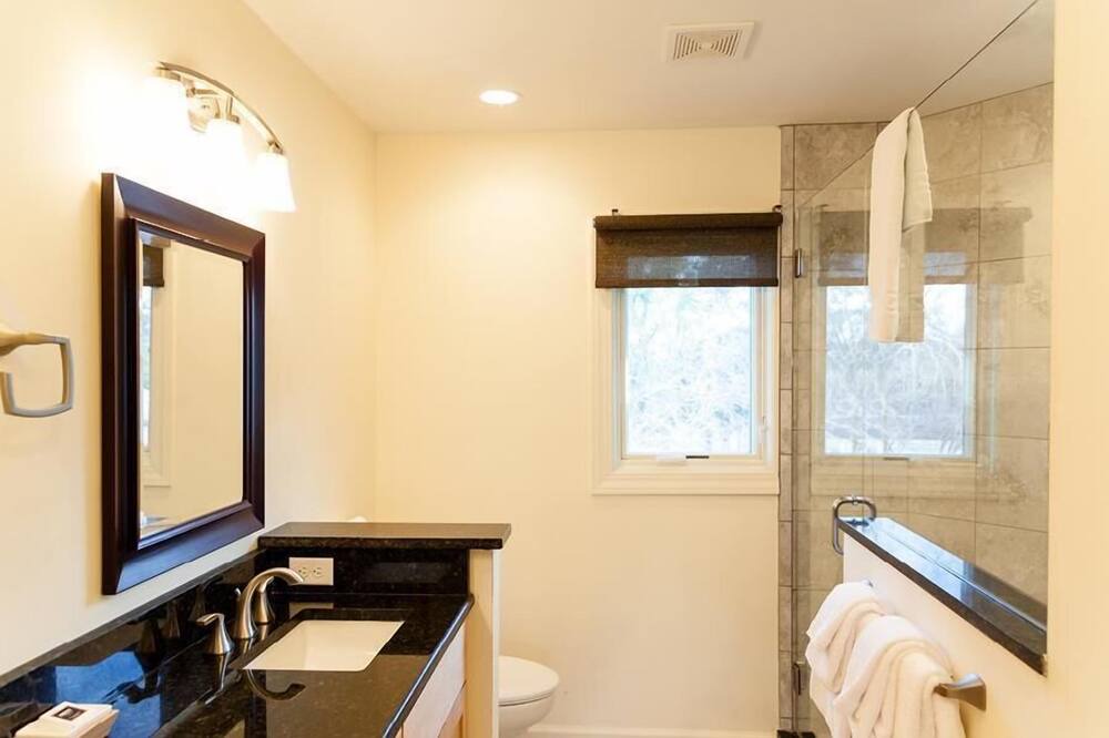 Photo of Bathroom in Isle of Palms
