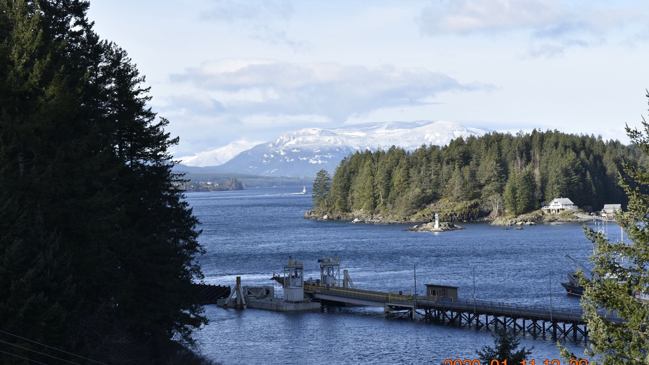 Photo of Others in Quathiaski Cove