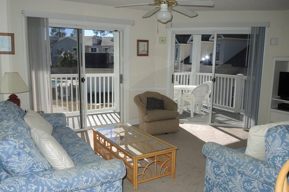 Photo of Livingroom in Calabash