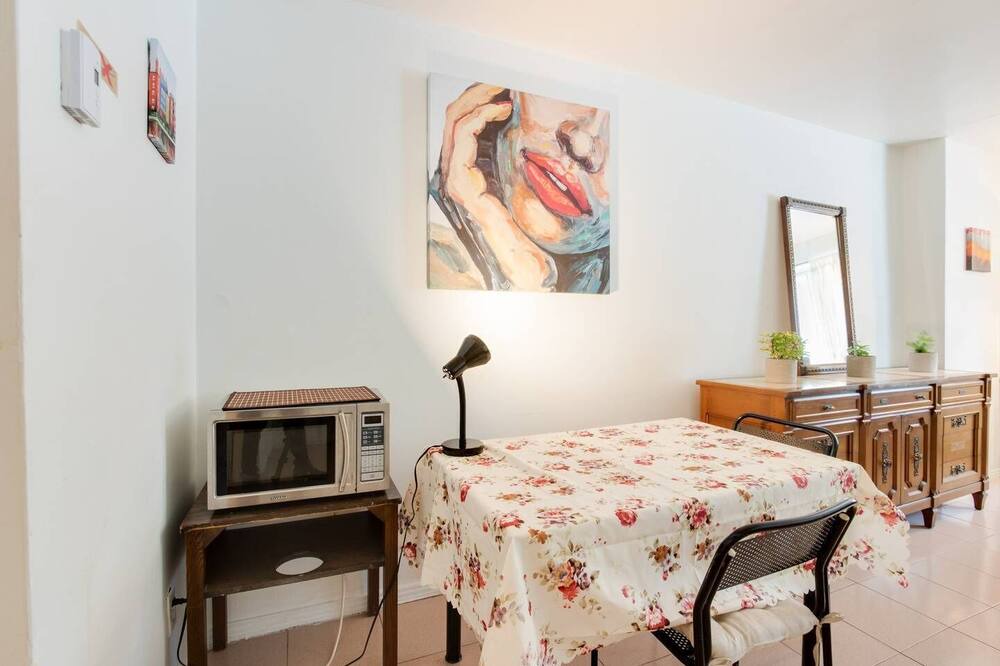 Photo of Livingroom in Ville-Marie