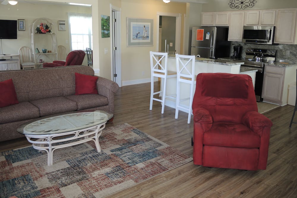 Photo of Livingroom in Calabash