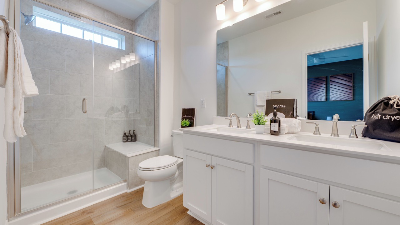 Photo of Bathroom in Mountain Island
