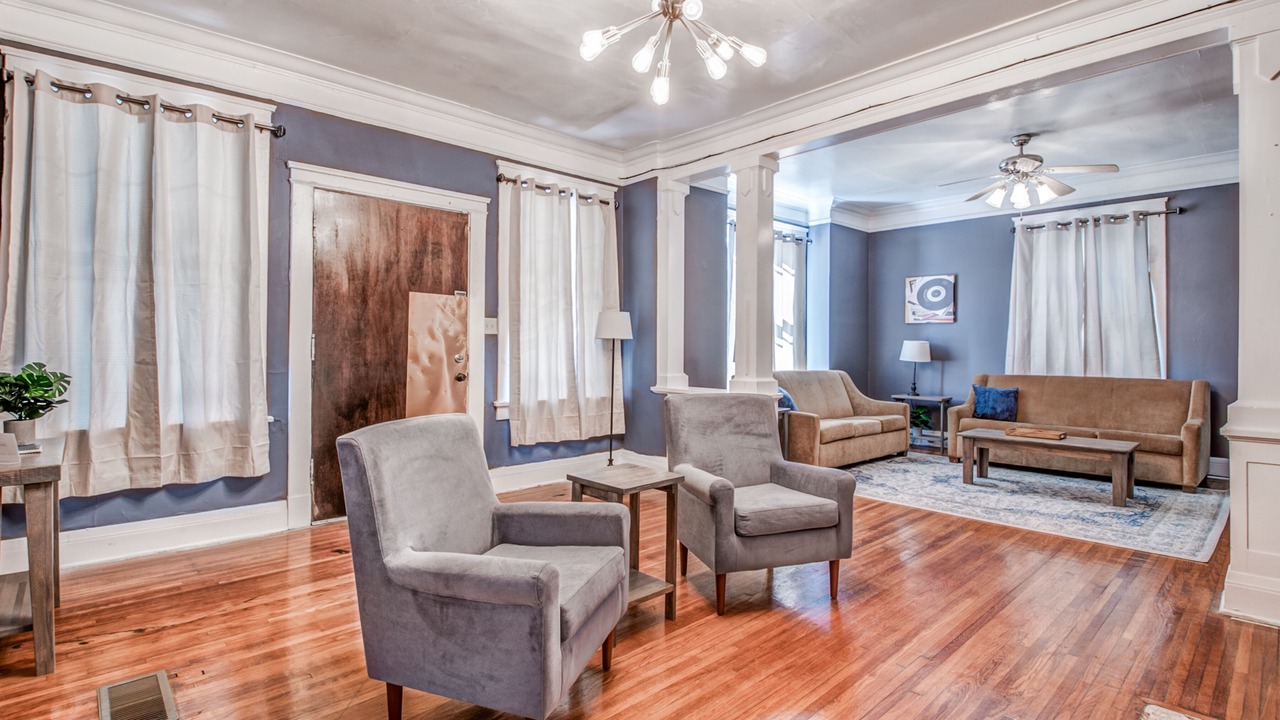 Photo of Livingroom in Memphis