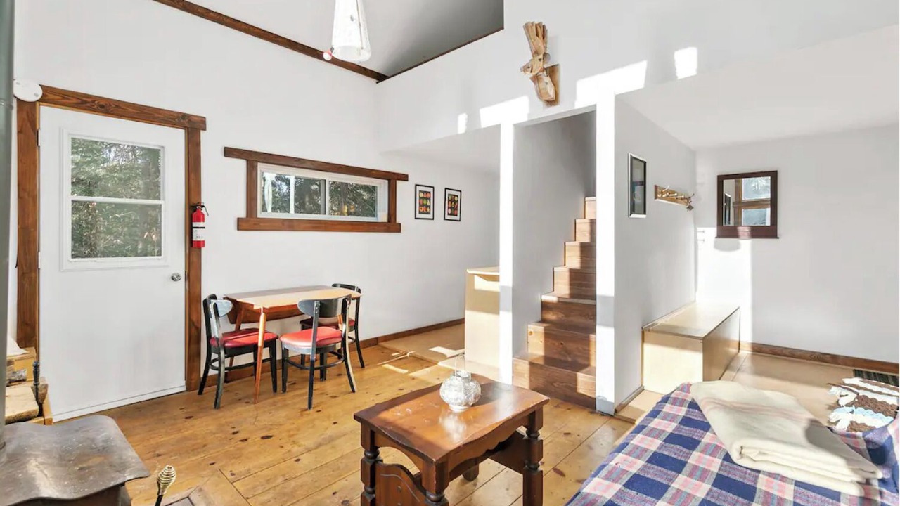 Photo of Livingroom in Lakeview