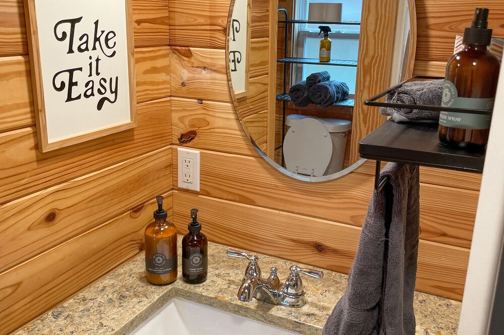 Photo of Bathroom in Parsons