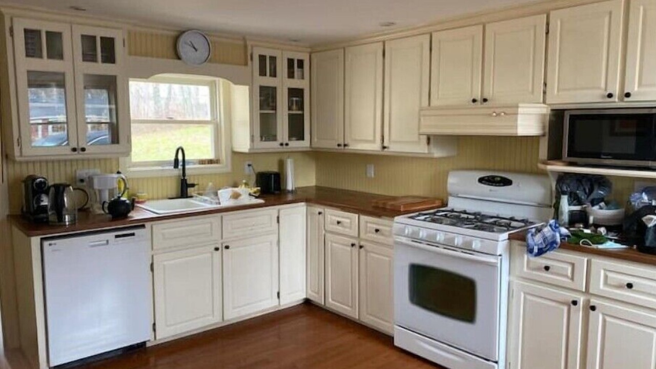 Photo of Kitchen in Canning