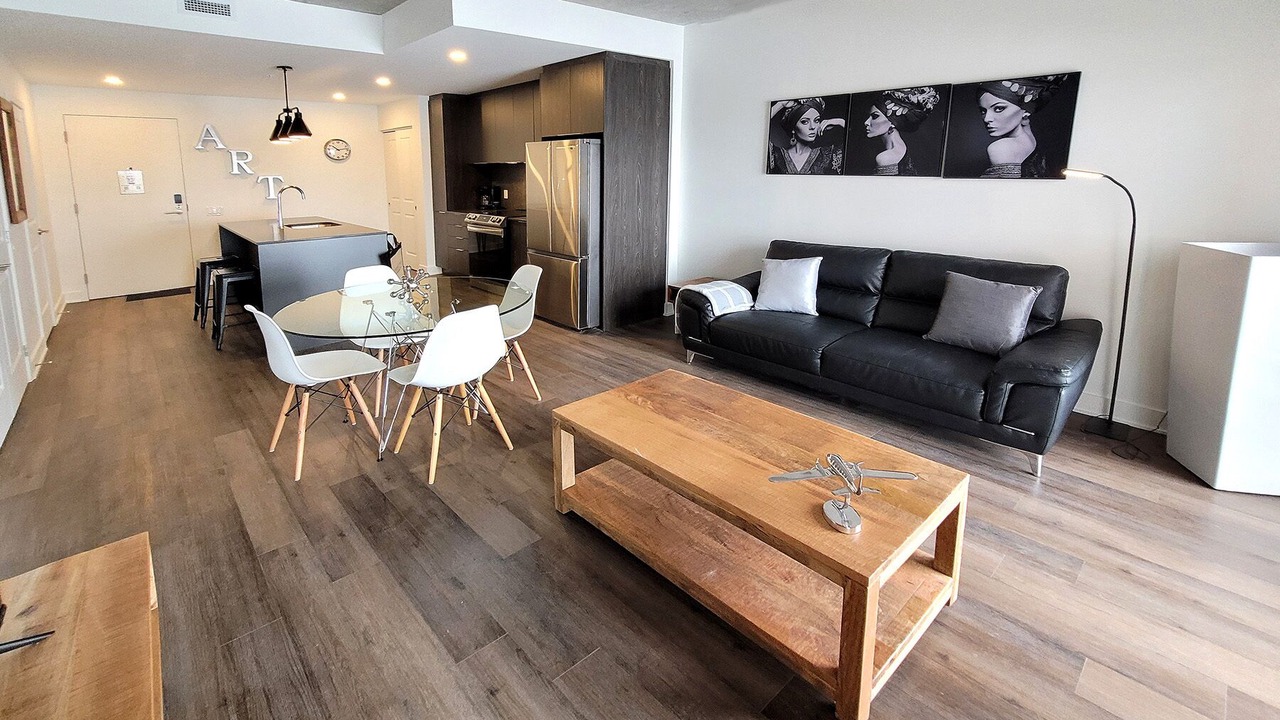 Photo of Livingroom in Fabreville