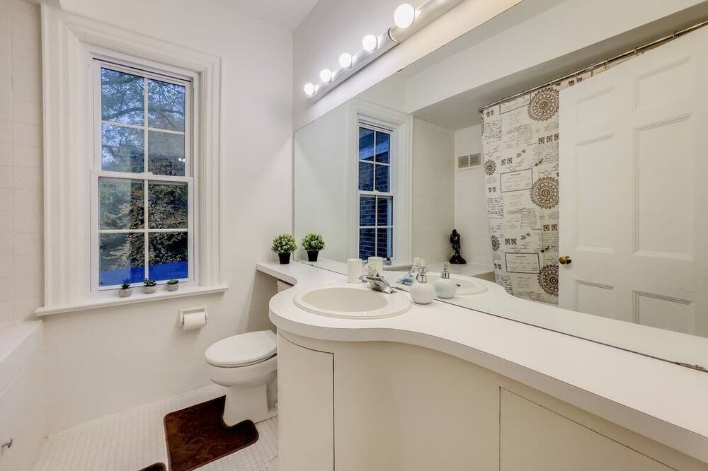 Photo of Bathroom in Midtown Toronto