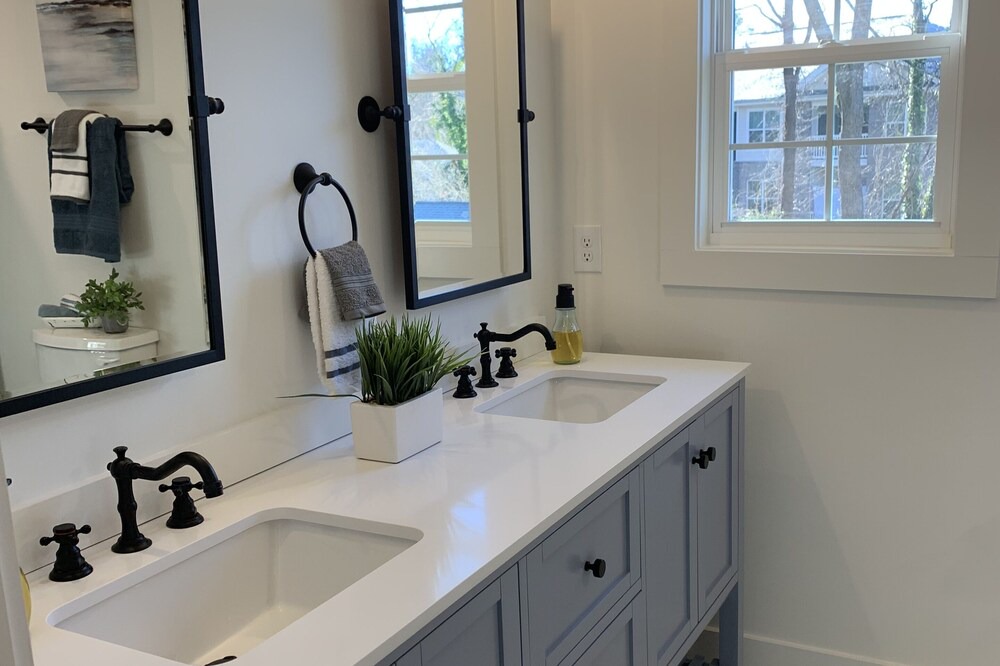 Photo of Bathroom in Seneca