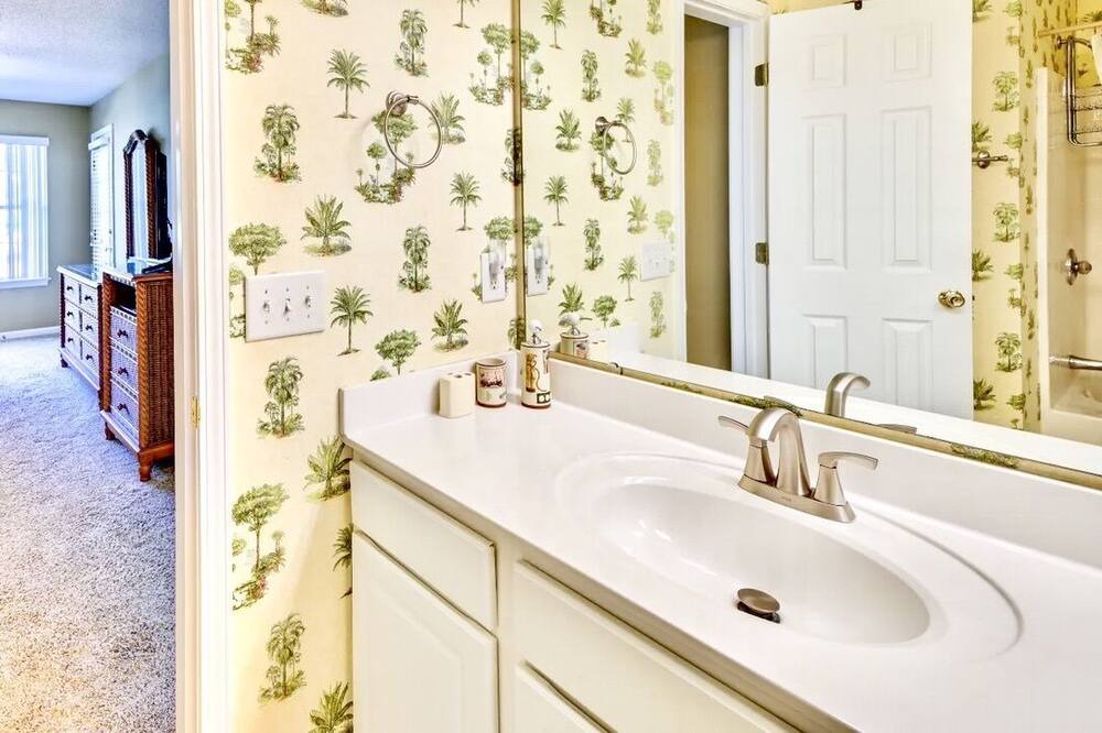 Photo of Bathroom in Waterford Plantation