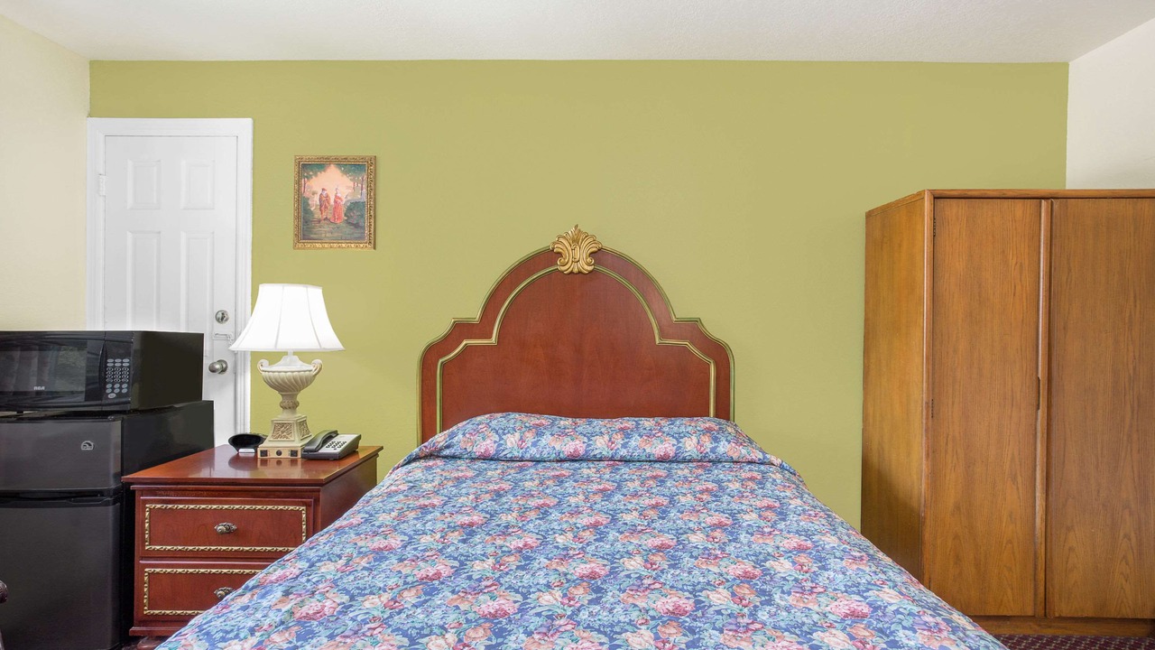 Photo of Bedroom in Emporia