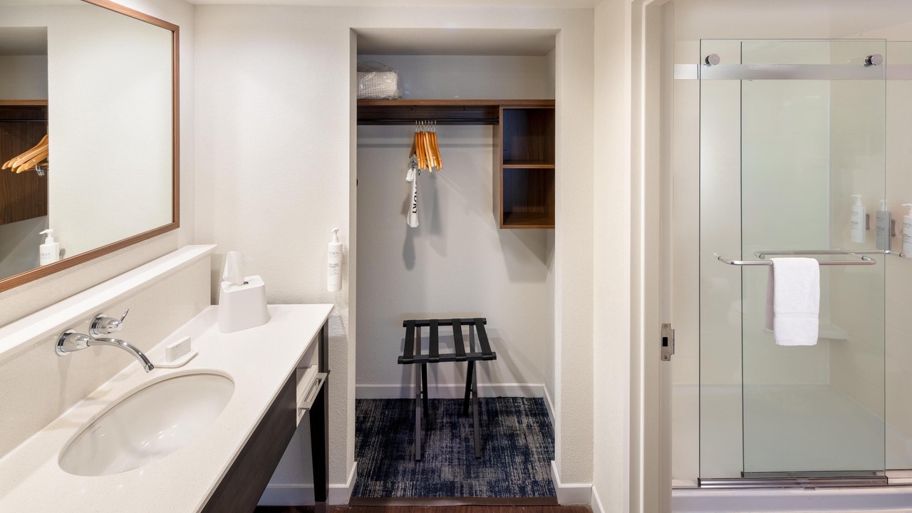 Photo of Bathroom in Skyland