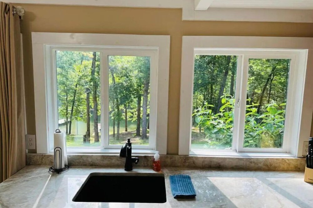 Photo of Kitchen in Townville