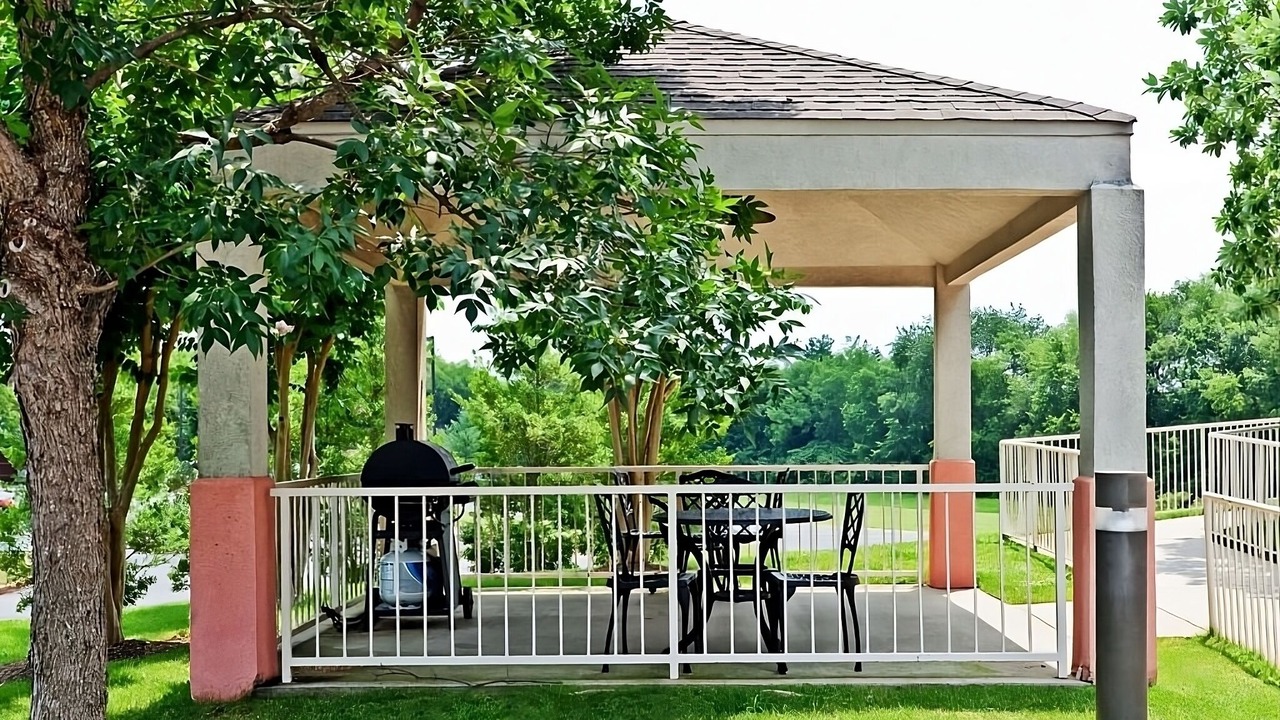 Photo of Outdoor in Brentwood