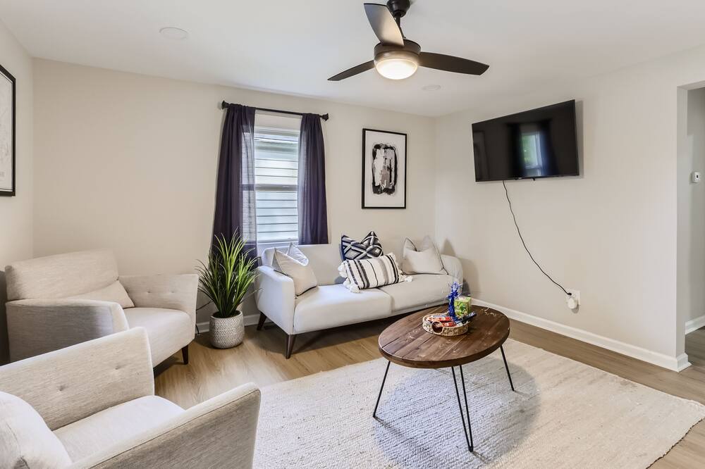 Photo of Livingroom in East Durham