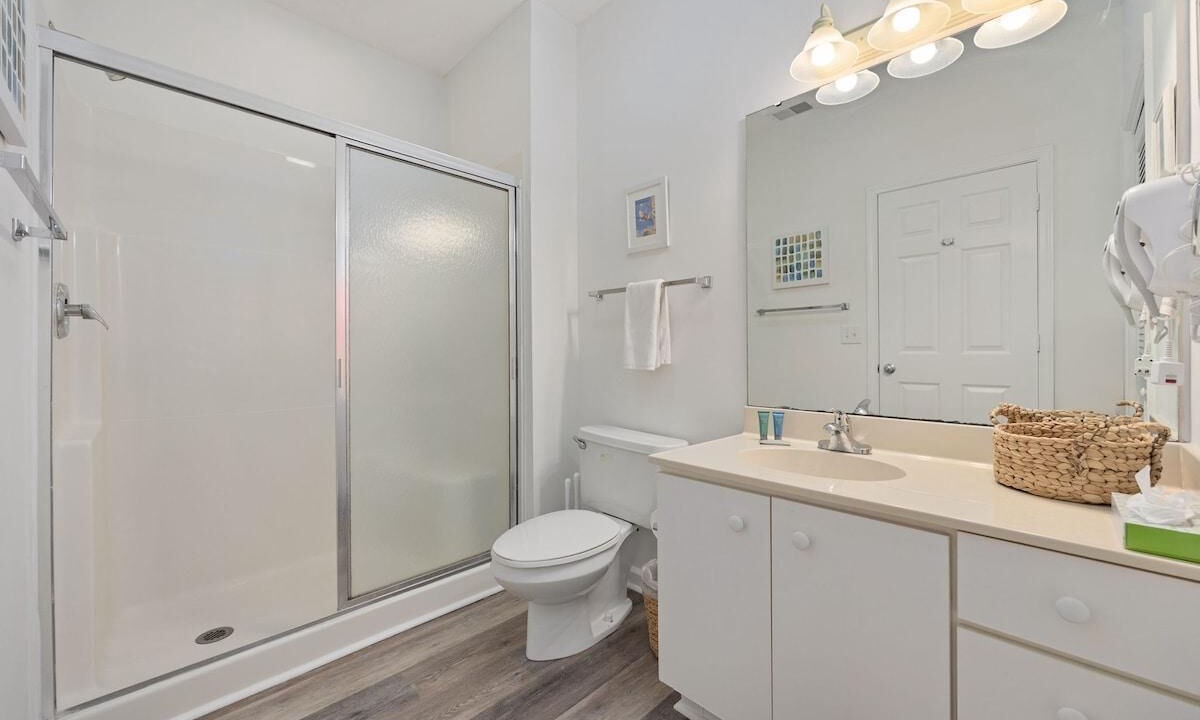 Photo of Bathroom in Red Hill