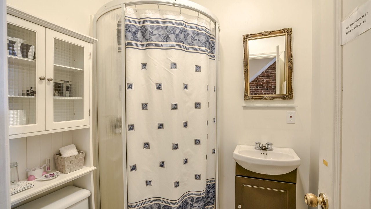 Photo of Bathroom in Haute-Ville