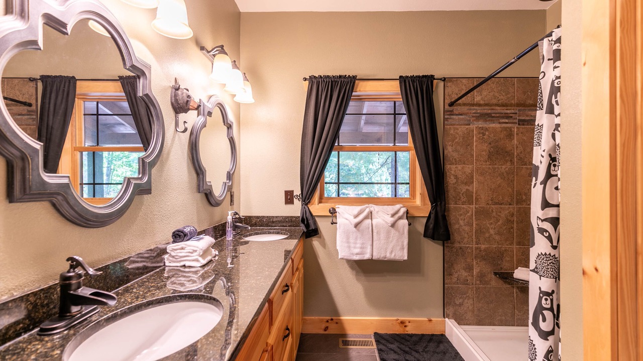 Photo of Bathroom in Frank