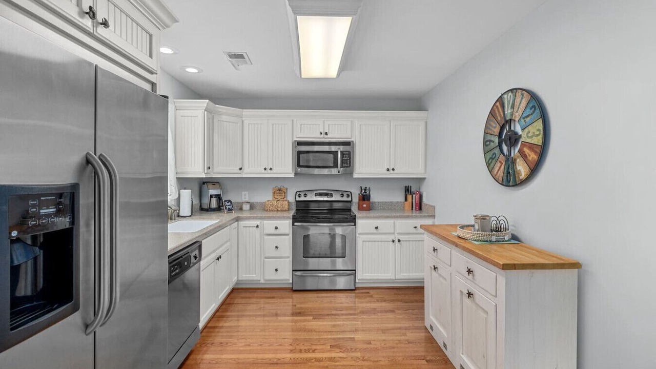 Photo of Kitchen in Cherry Grove Beach