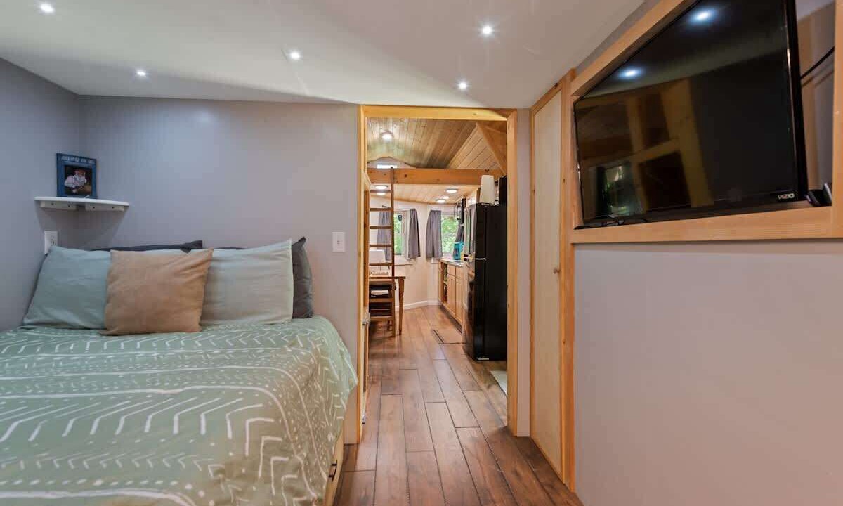 Photo of Bedroom in Cullowhee