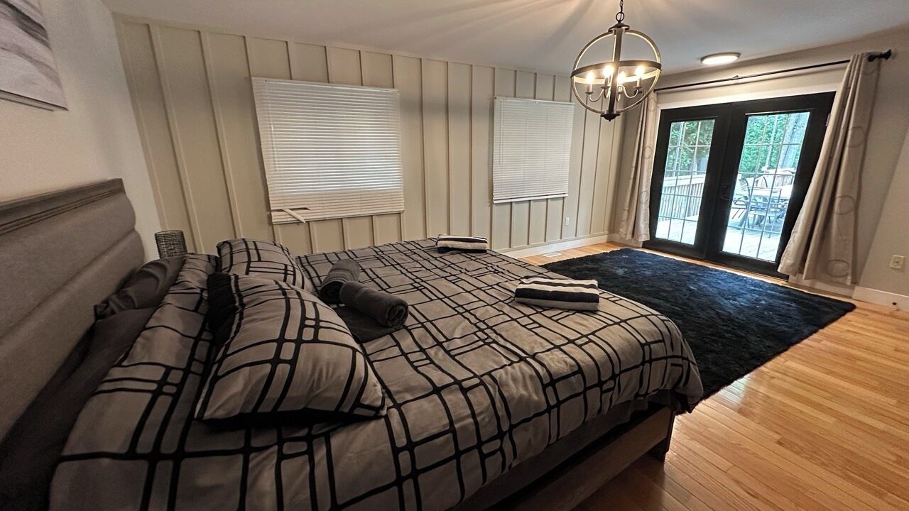 Photo of Bedroom in Grand Bend