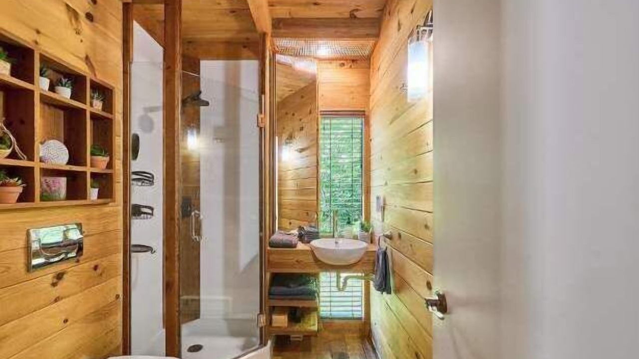 Photo of Bathroom in Pohenegamook
