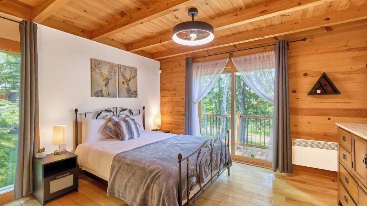 Photo of Bedroom in Pohenegamook