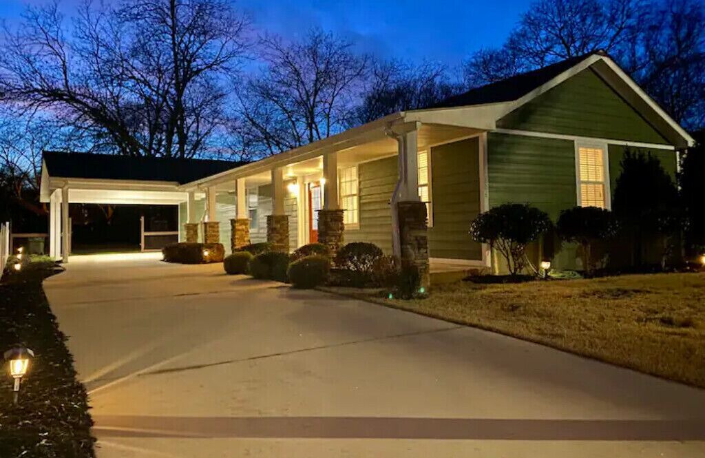 Photo of Outdoor in Greer