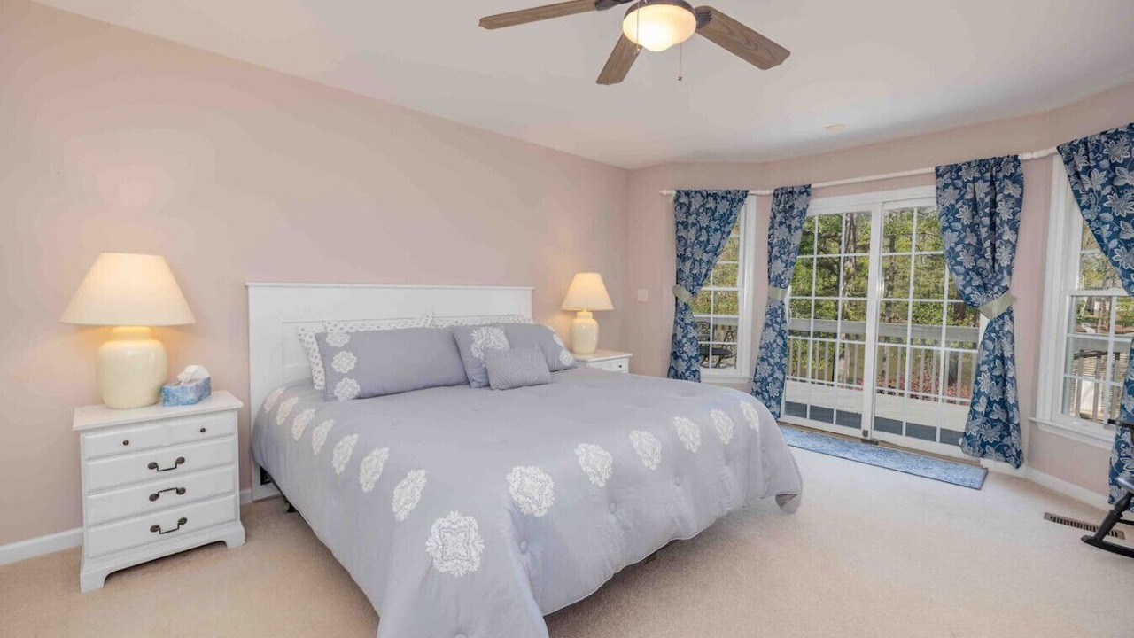Photo of Bedroom in Wise