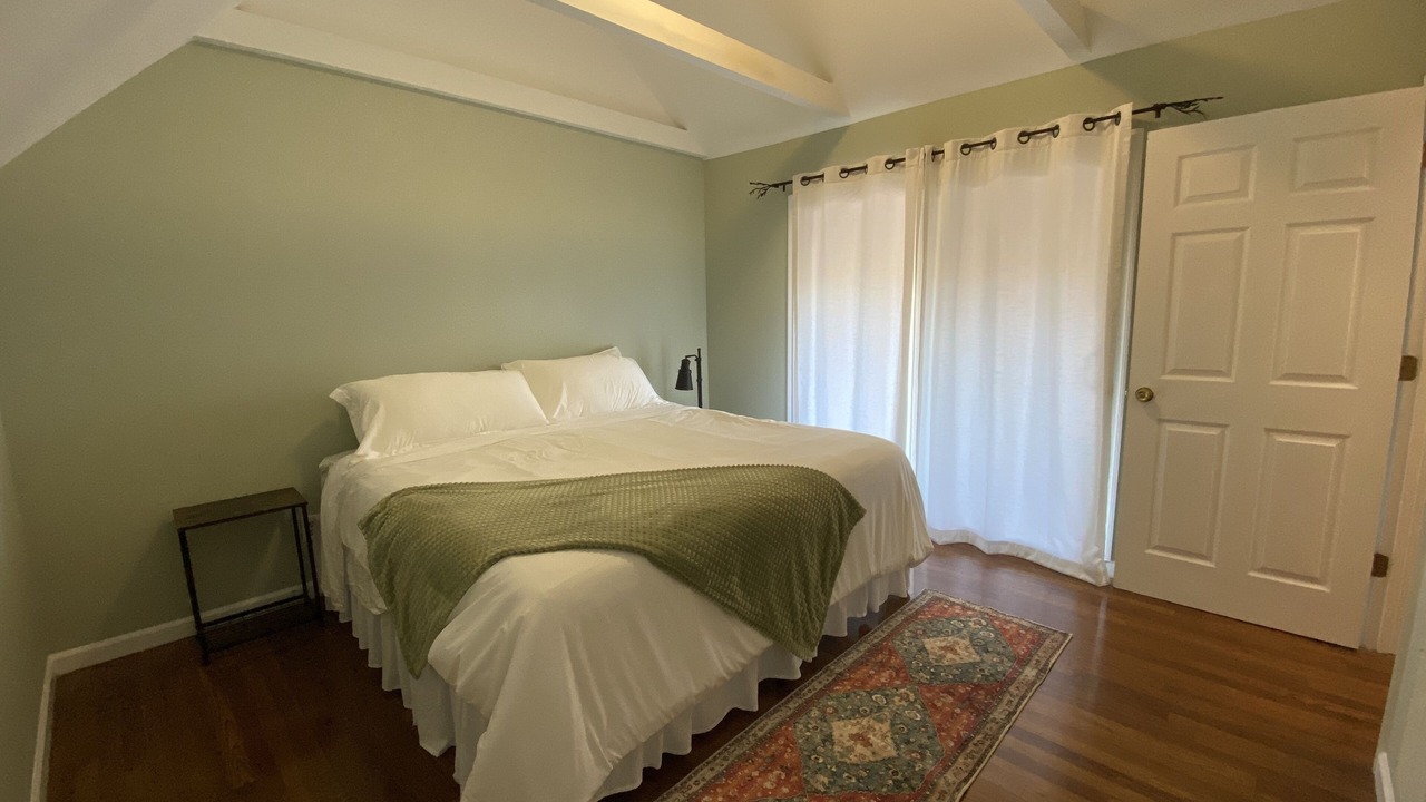Photo of Bedroom in Cleveland