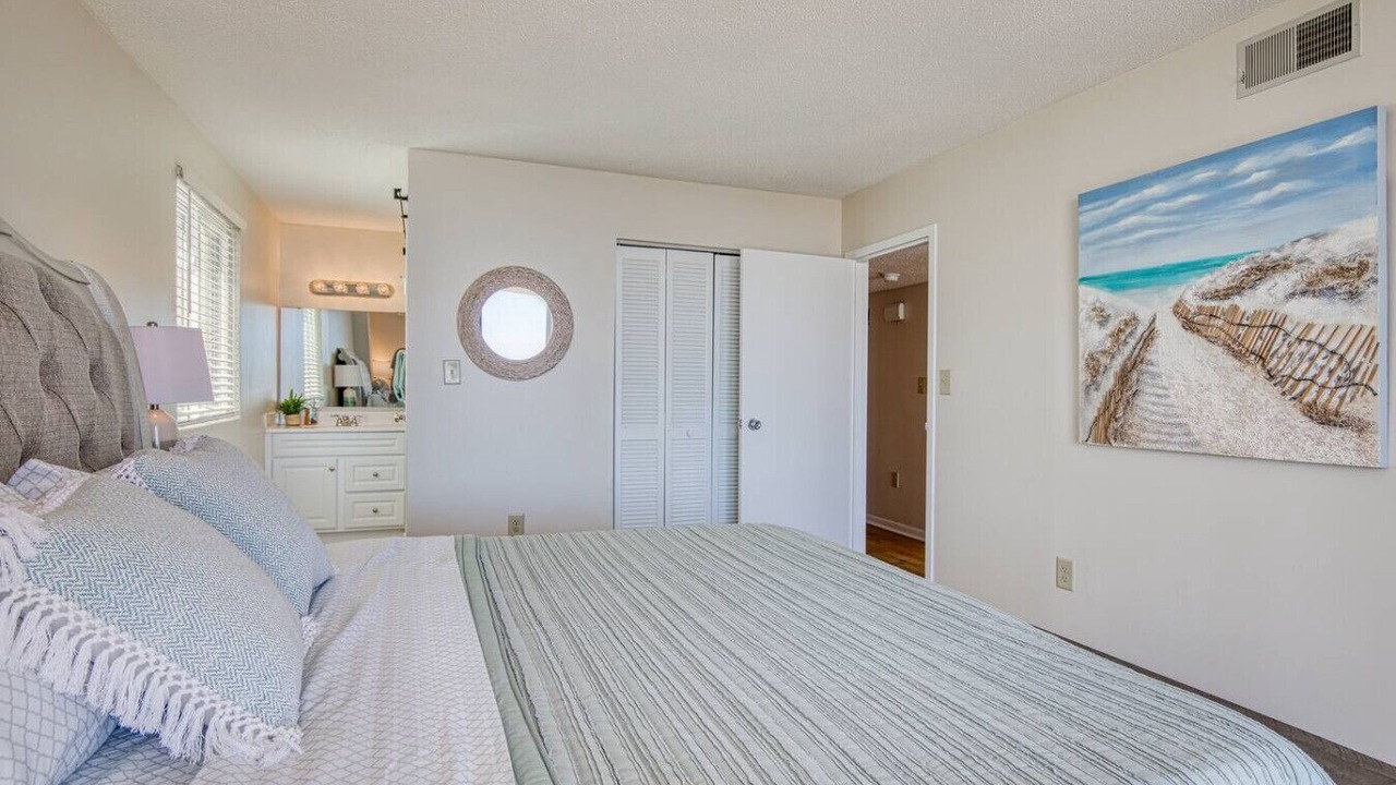 Photo of Bedroom in Windy Hill