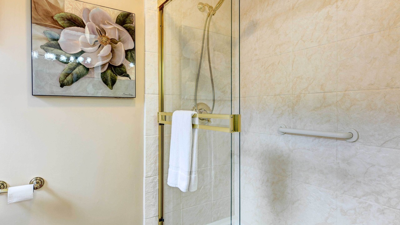 Photo of Bathroom in Maggie Valley
