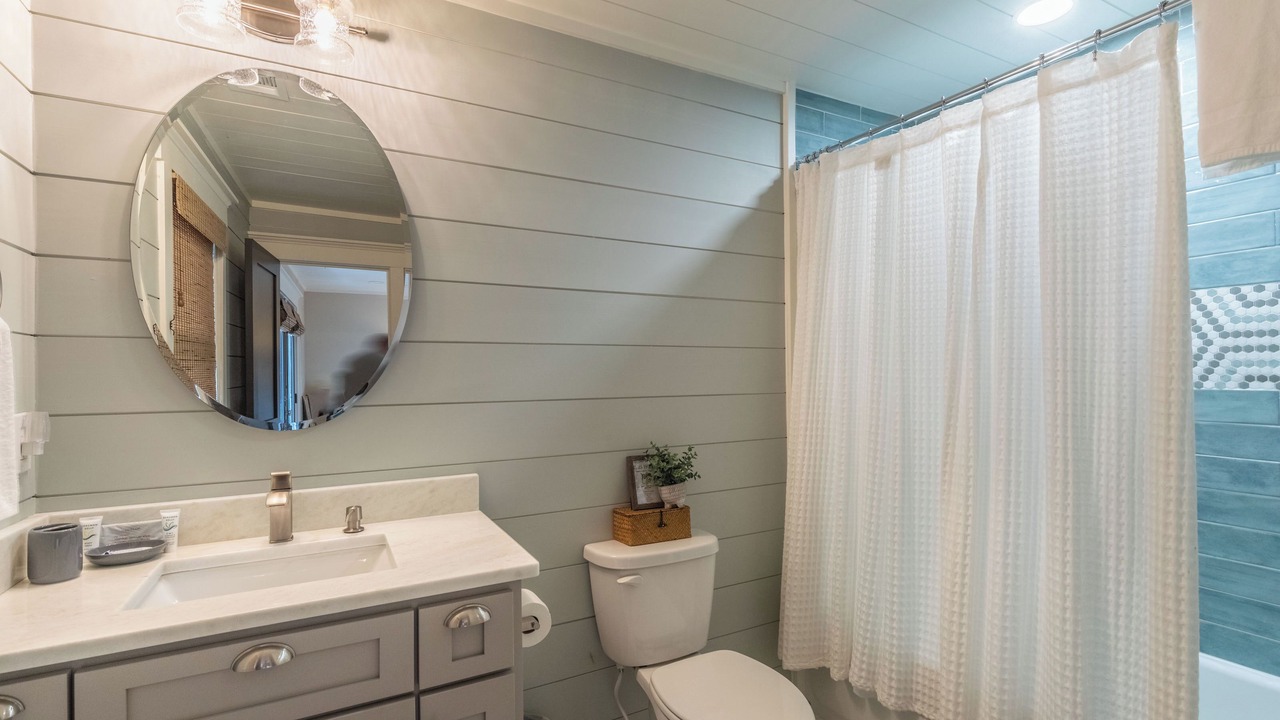 Photo of Bathroom in Cullowhee