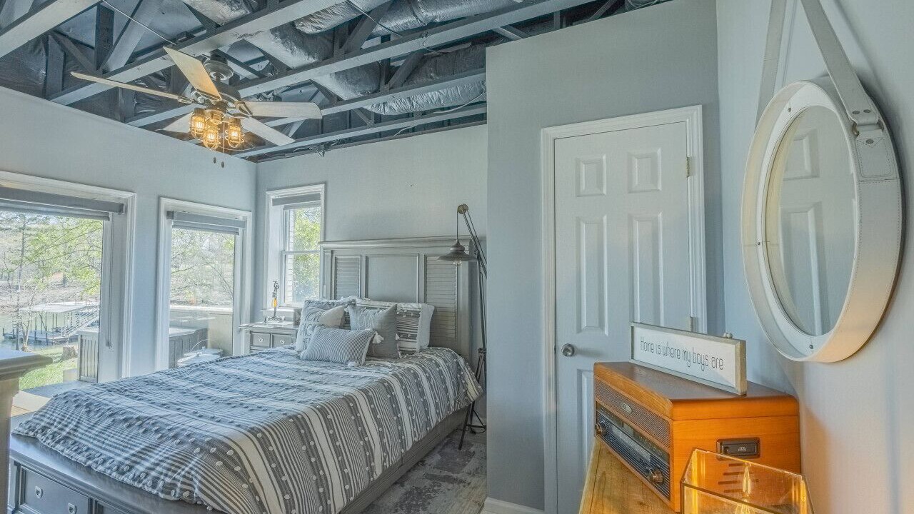 Photo of Bedroom in Reed Creek