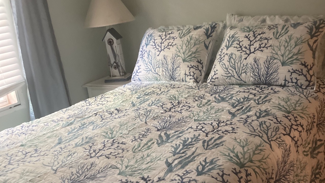 Photo of Bedroom in Sunset Beach