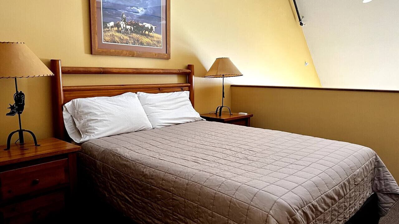 Photo of Bedroom in Okanagan-Similkameen