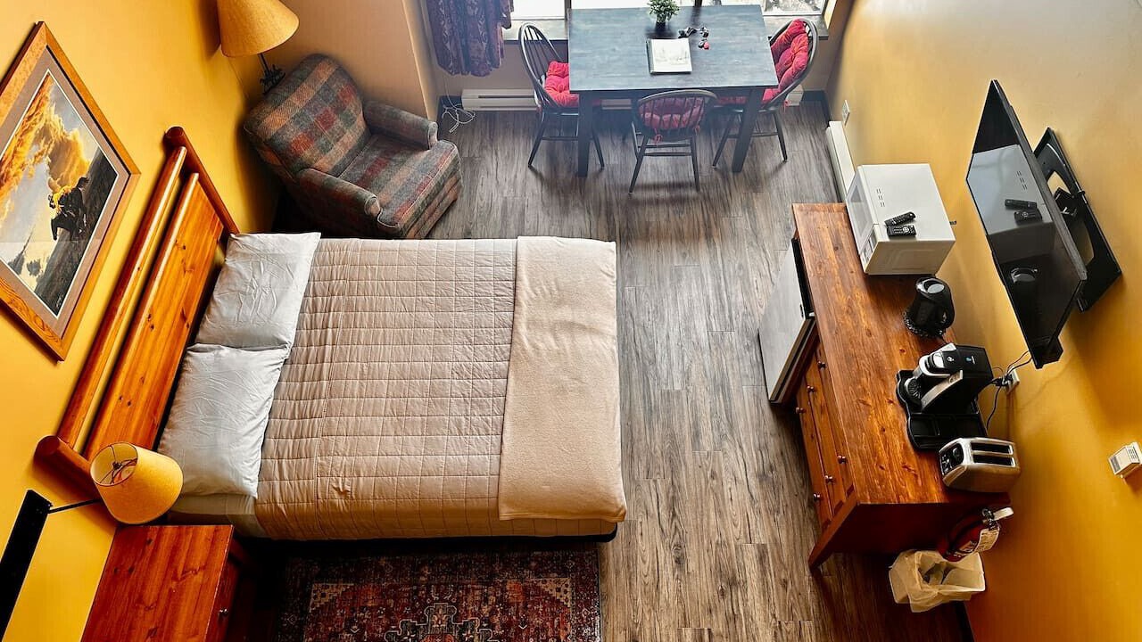 Photo of Bedroom in Okanagan-Similkameen