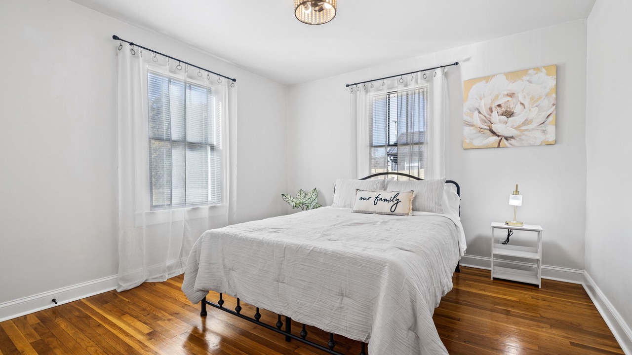 Photo of Bedroom in Knoxville