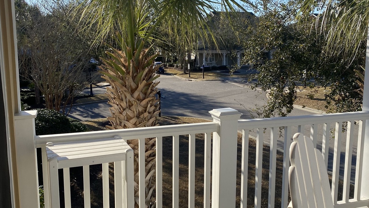 Photo of Patio Balcony in Windy Hill