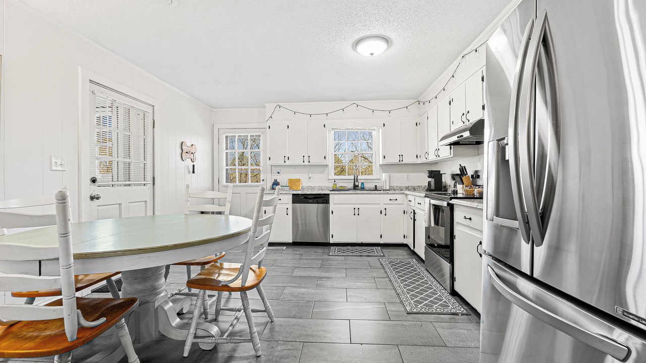 Photo of Kitchen in Dewy Rose