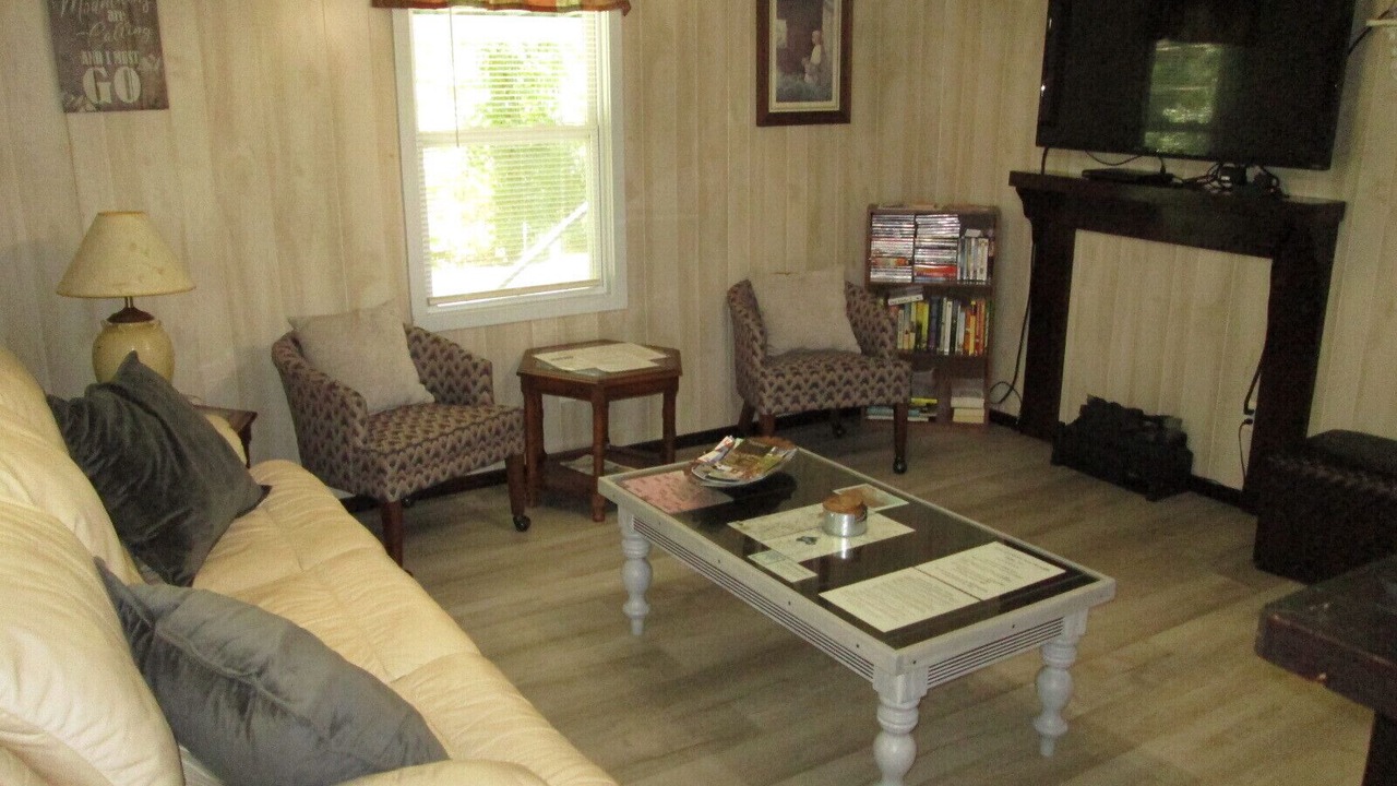 Photo of Bedroom in Elizabethton