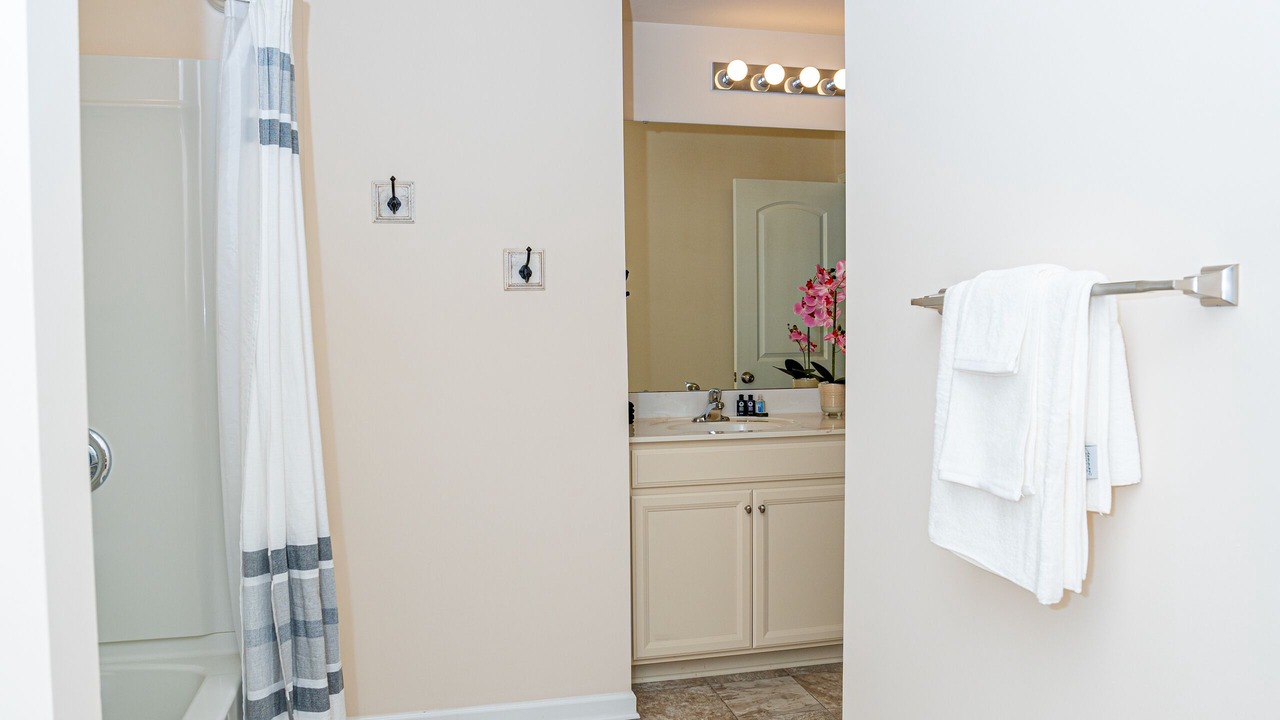 Photo of Bathroom in Bowling Green