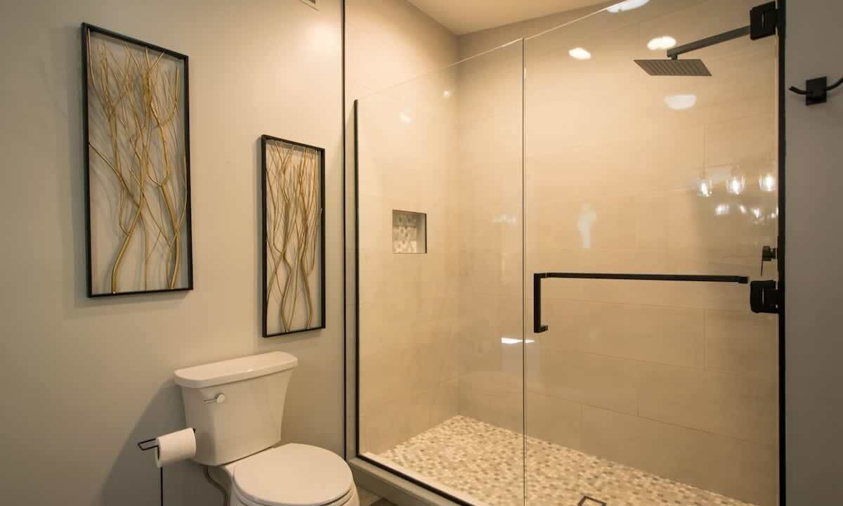 Photo of Bathroom in Maggie Valley