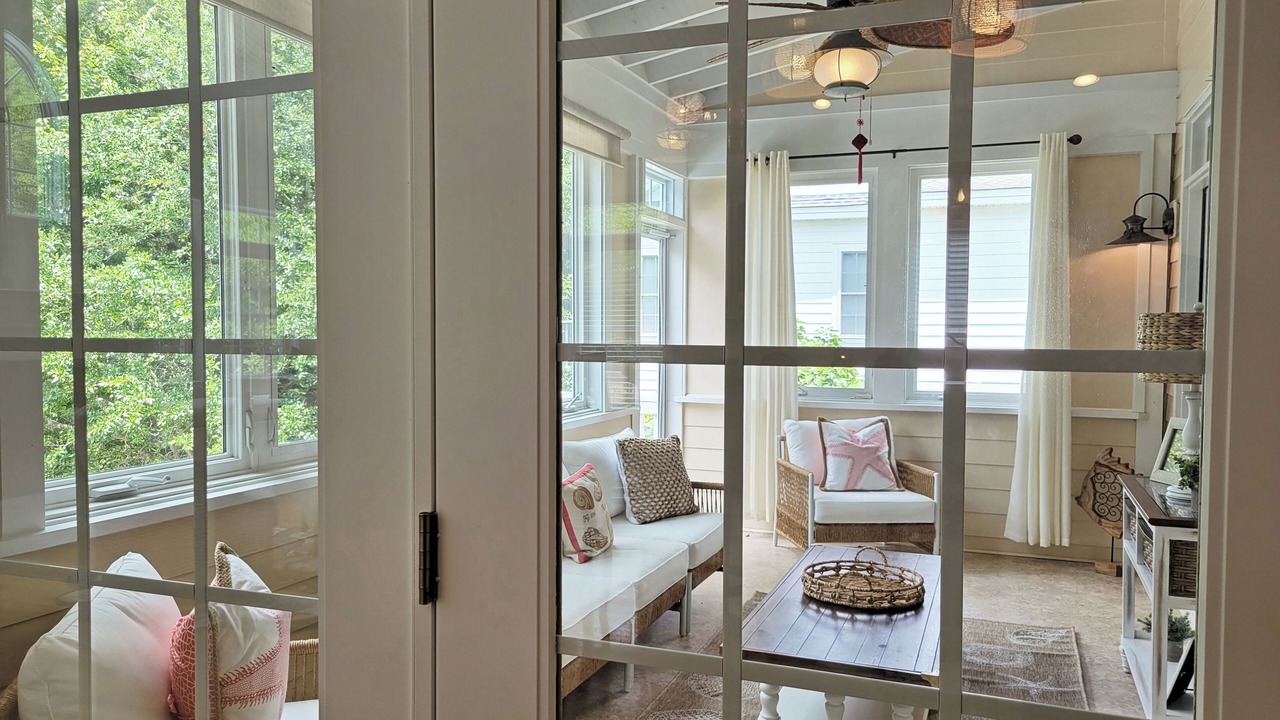 Photo of Livingroom in North Litchfield Beach