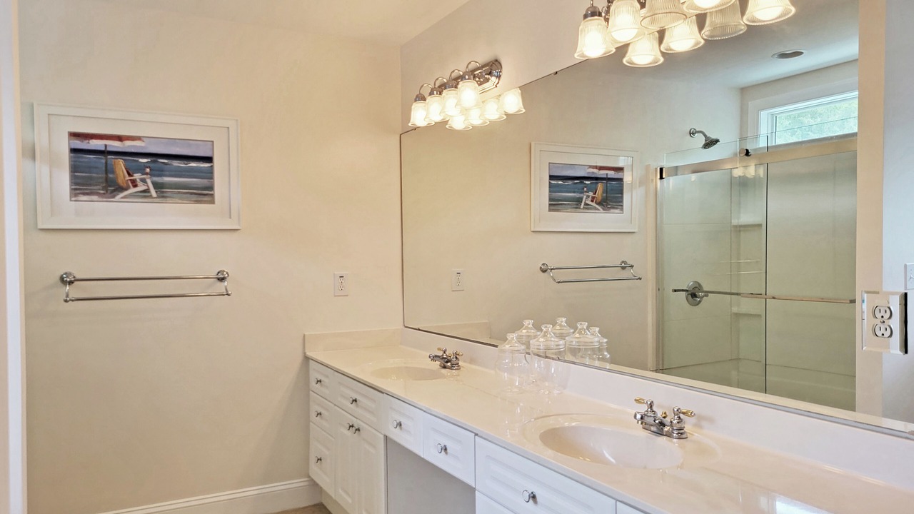 Photo of Bathroom in North Litchfield Beach