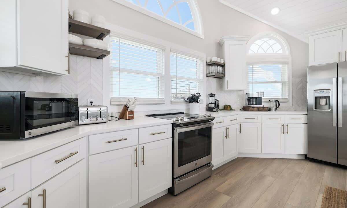 Photo of Kitchen in Waves