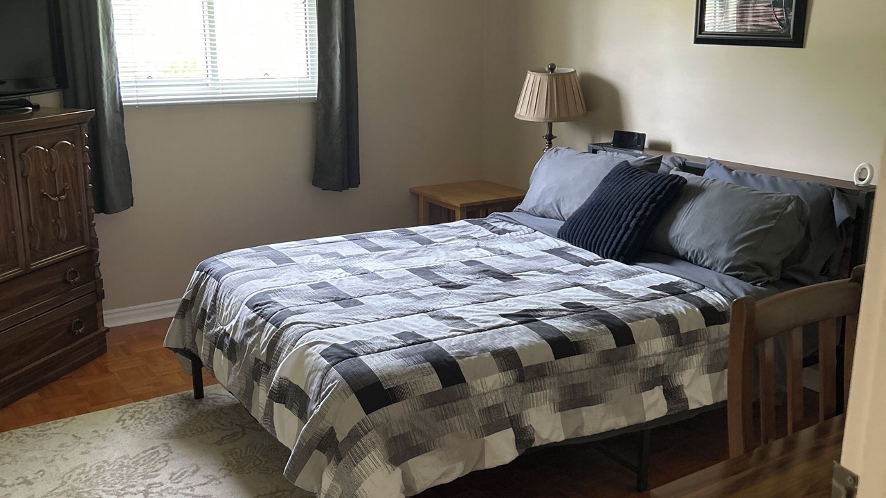Photo of Bedroom in Sauble Beach