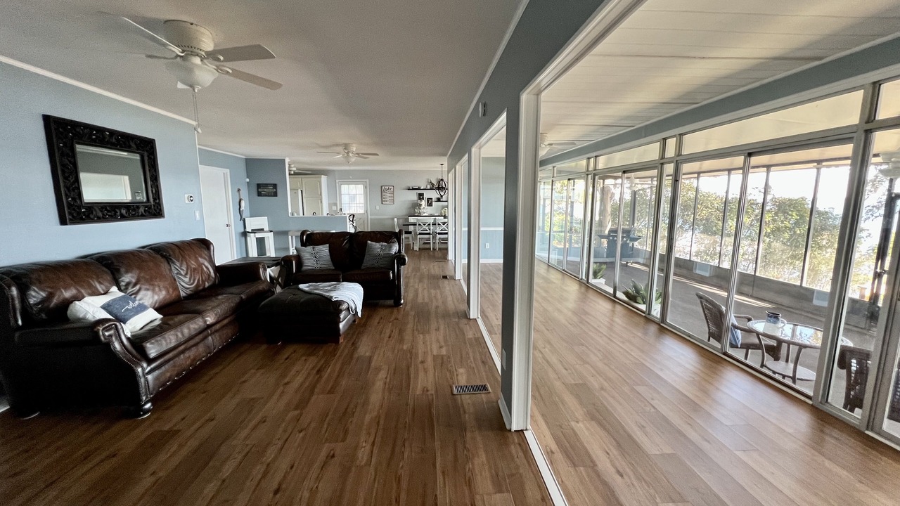 Photo of Livingroom in Summerton